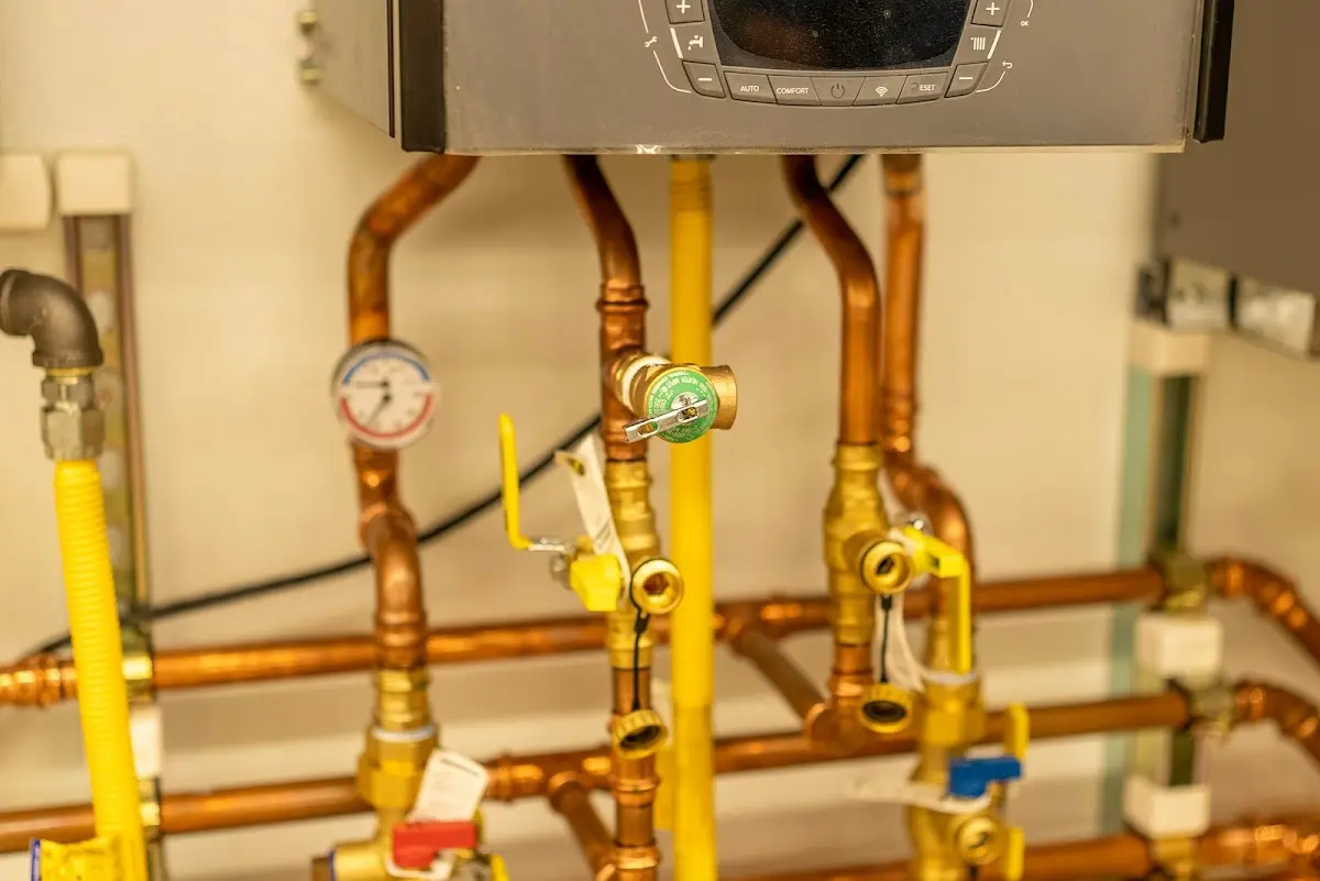 Licensed technician providing Sewer Cleanout for a homeowner in Luling